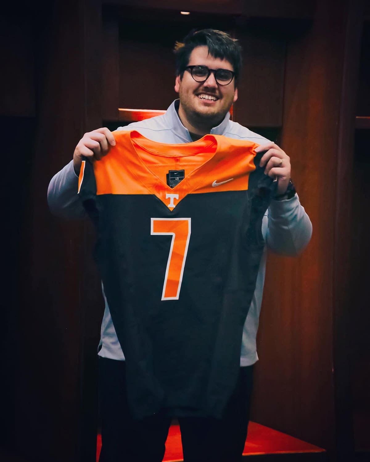 Tennessee football players wearing Smokey Grey uniforms